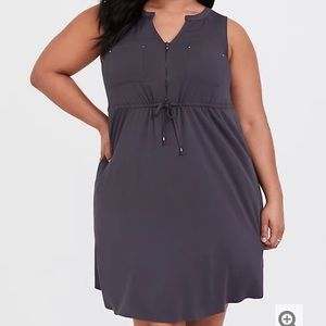 TORRID Sleeveless grey challis dress